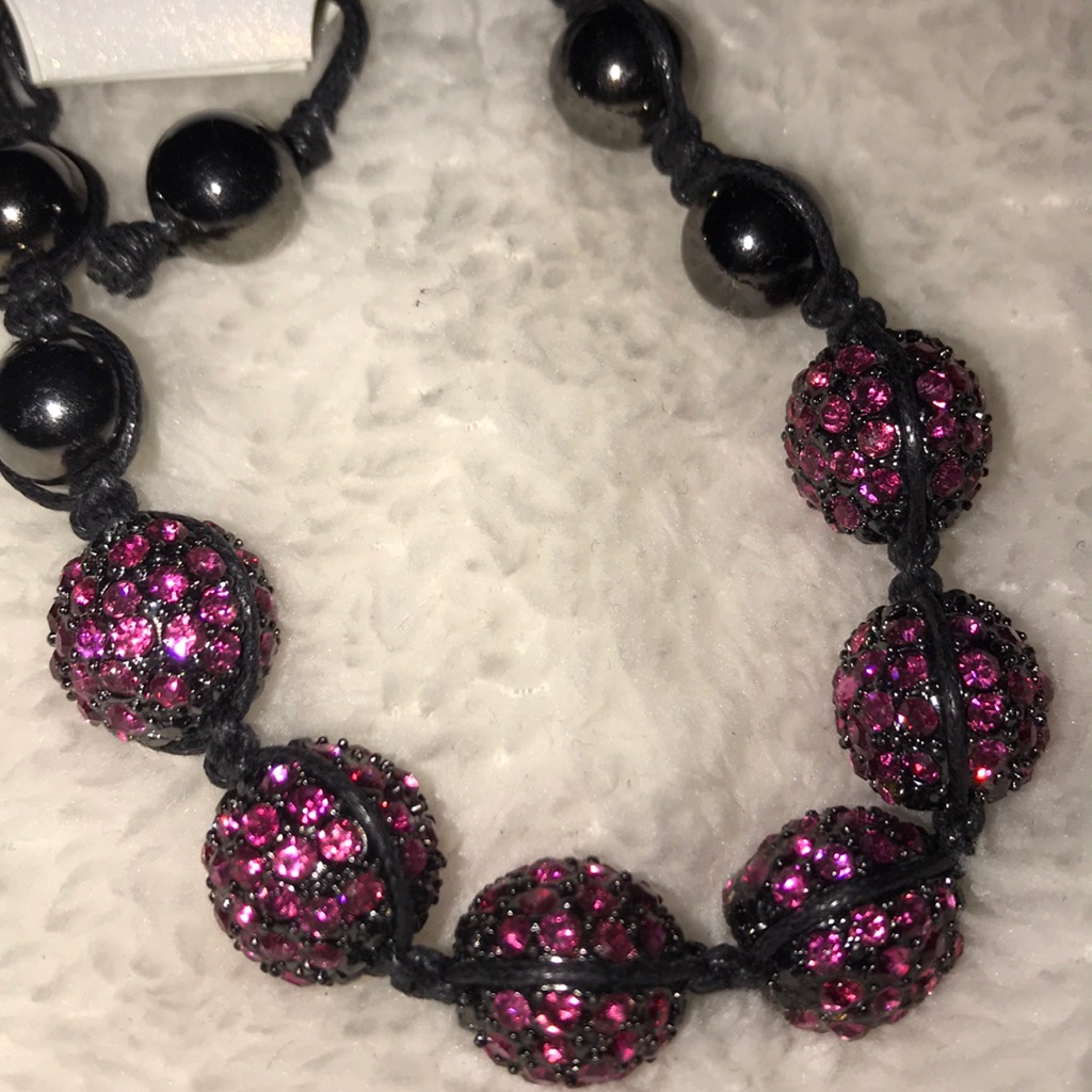 3/$15 Beautiful Sparkling Cinch Bracelet